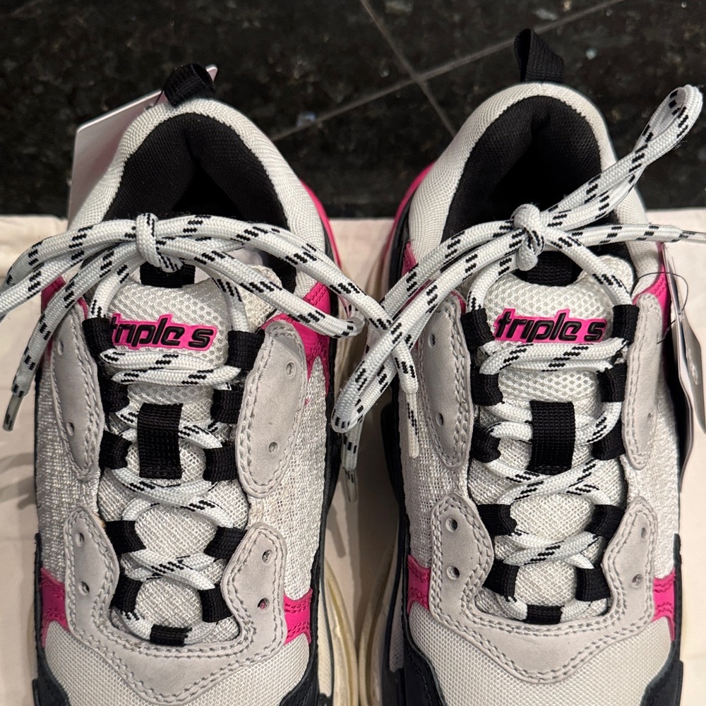 Balenciaga Women's Sneakers - Pink, Black, and White NEW - Picture 7 of 13